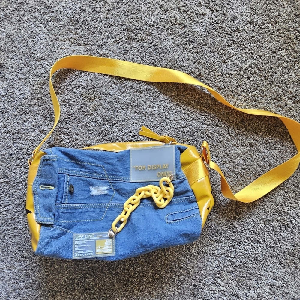Brand new! Jean And Yellow FOR DISPLAY ONLY purse WITH STRAP